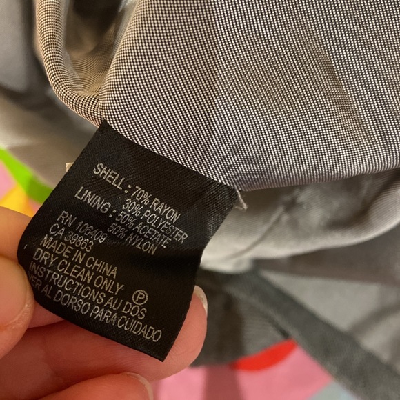 TAHARI | Size 12 | grey top - Picture 10 of 10